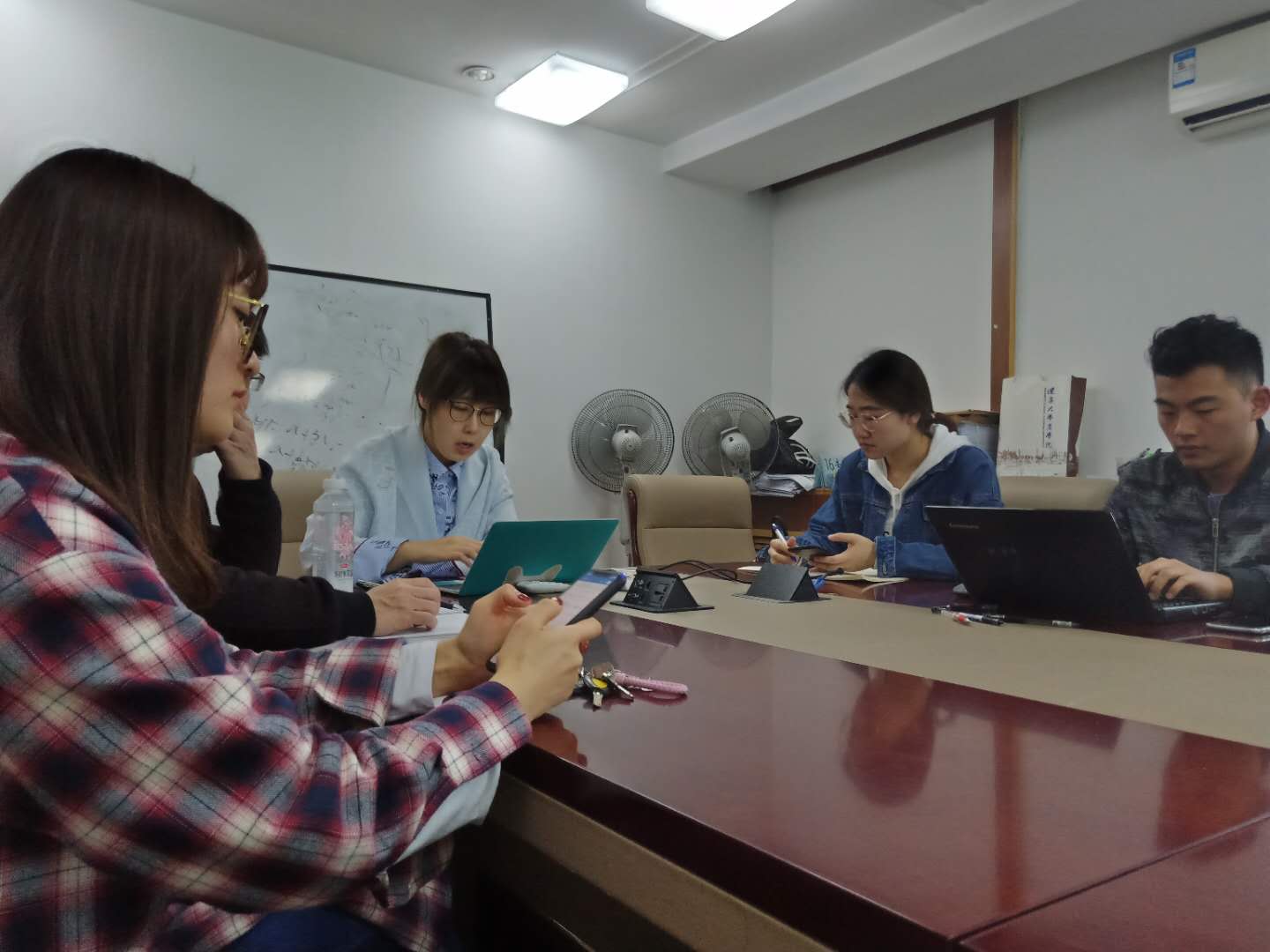 allwincity万象城官方网站博士生沙龙2019-03（总第3期）简报图片.jpg
